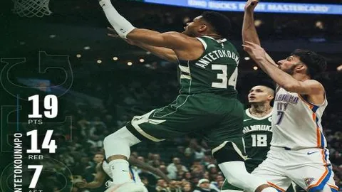 纳达尔网校2025年见证伊埃拉毕业，斯瓦泰克亲自颁发证书。